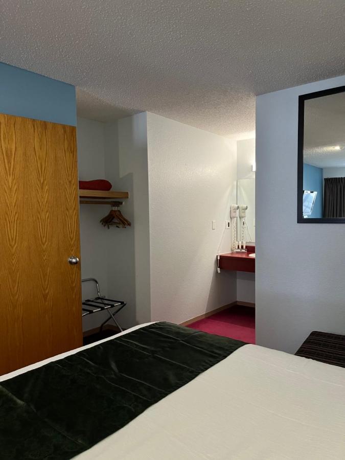 Pictured Rocks Inn And Suites Munising Dış mekan fotoğraf