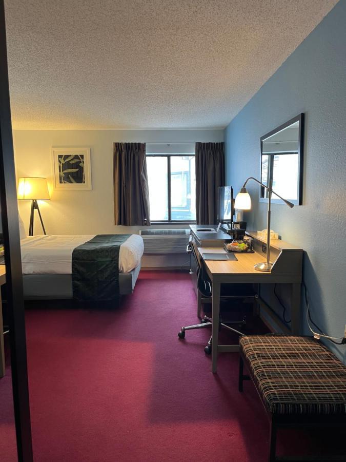 Pictured Rocks Inn And Suites Munising Dış mekan fotoğraf