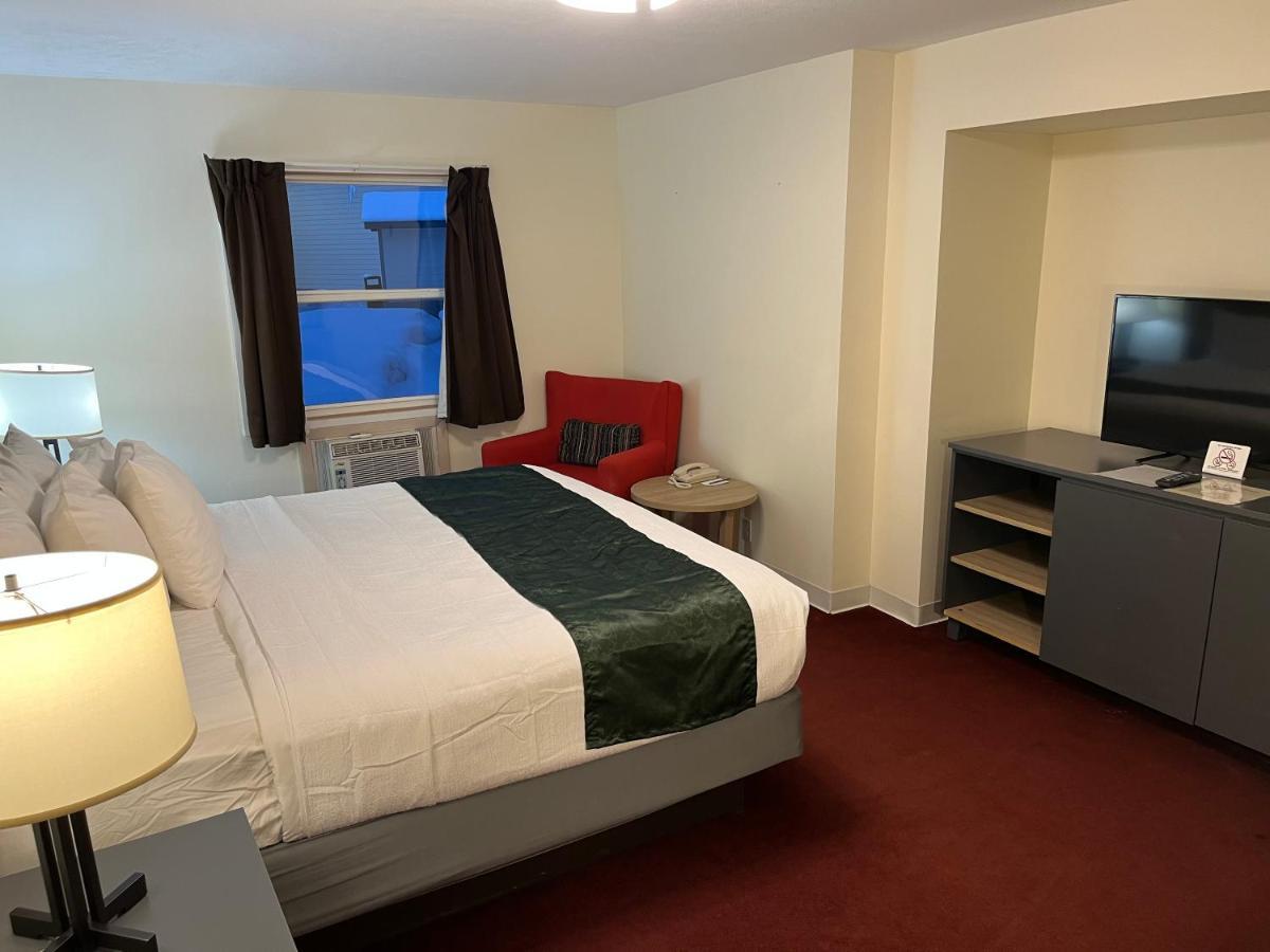 Pictured Rocks Inn And Suites Munising Dış mekan fotoğraf